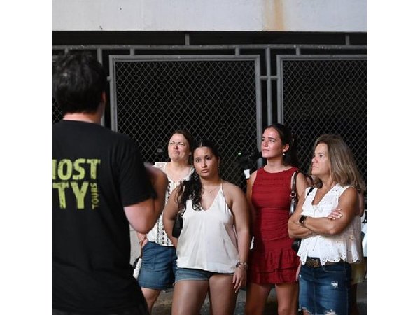 Seeking Spirits Haunted Night-Time Pub Crawl in Nashville