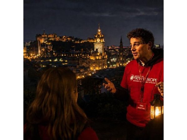 Edinburgh Darkside Ghost Tour of Mysteries and Murder and Legends