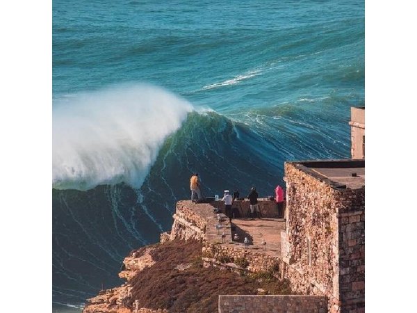 From Lisbon: Nazaré Private Day Trip – Big Wave Surf