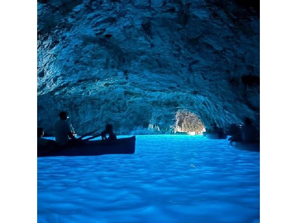 Capri Blue Grotto Tour : 3 Hours Pizza and Prosecco