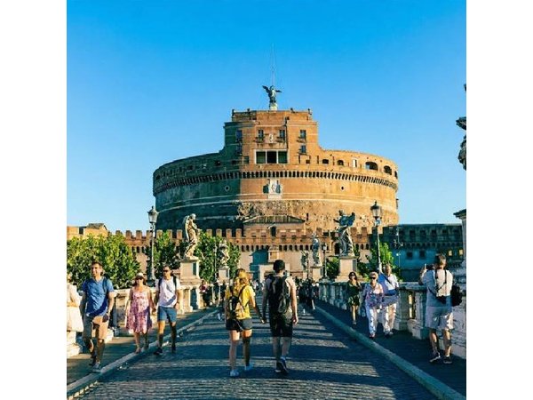Rome Colosseum, Forum and Pantheon Tour with Castel Sant’Angelo