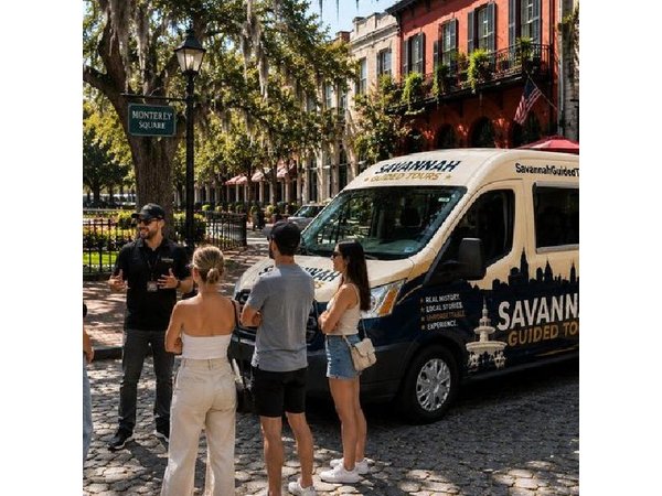 Savannah Historical Guided Open-Air Minibus Cruiser- Free Parking