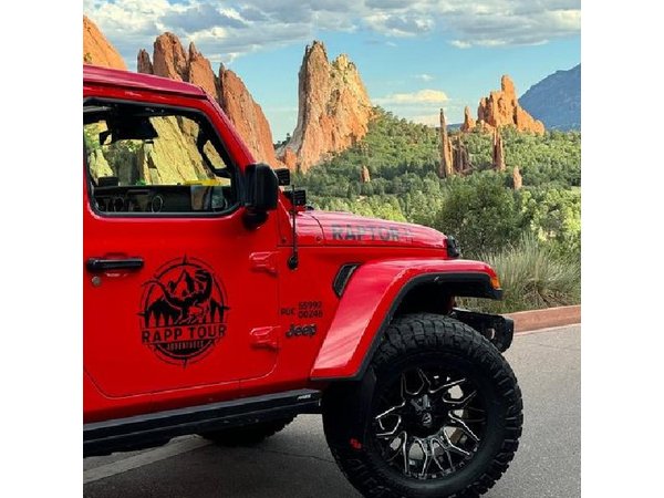 Colorado Springs: Garden of the Gods Luxury Jeep Tours