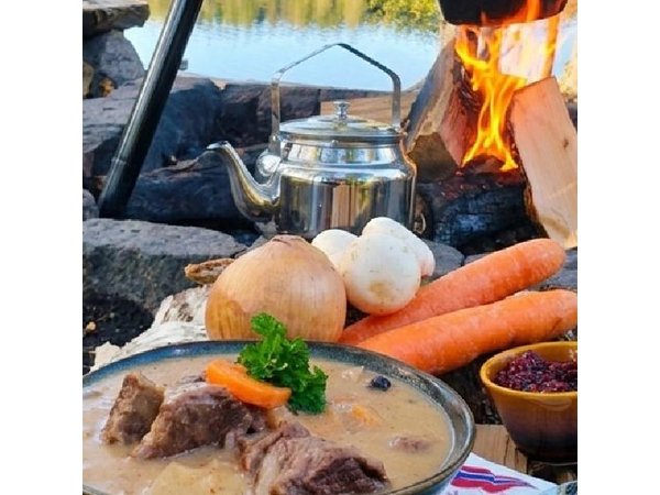 Private Chef Forest Dinner: Authentic Norwegian Food Tour in Oslo