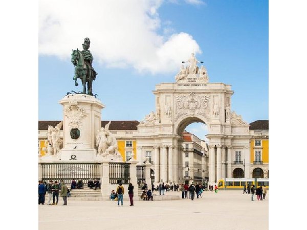 Lisbon: Half-Day City Tour & Belém Sites - Small Group