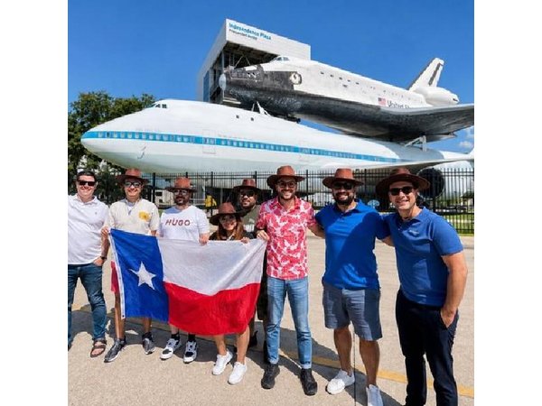 Houston: NASA Space Center Ticket & Round-Trip Transportation