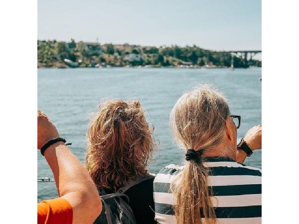 Stockholm Archipelago Highlights by Boat with Guide