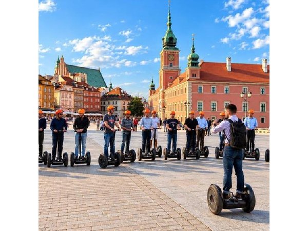 Warsaw: Skyline & Modern City Segway Tour (1.5 Hours)