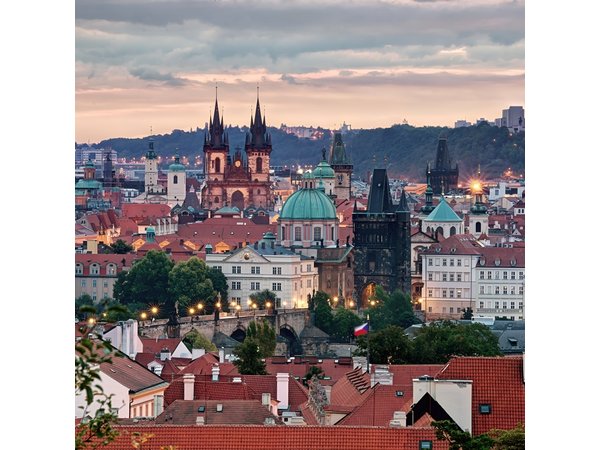Prague Essentials & Lunch Cruise with a Cultured Guide