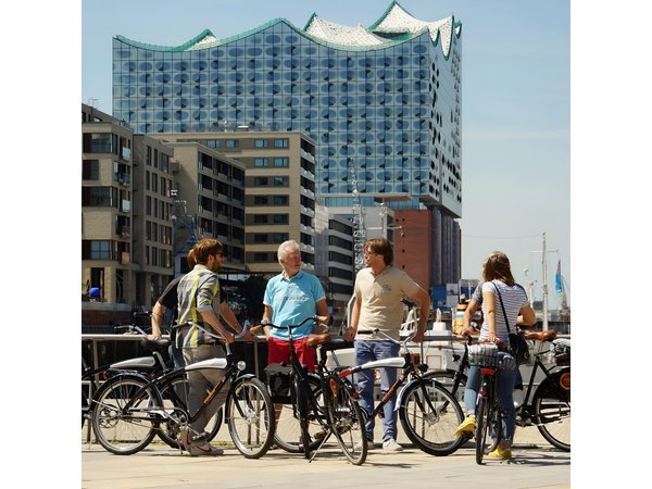 Guided Hamburg City Bike Tour