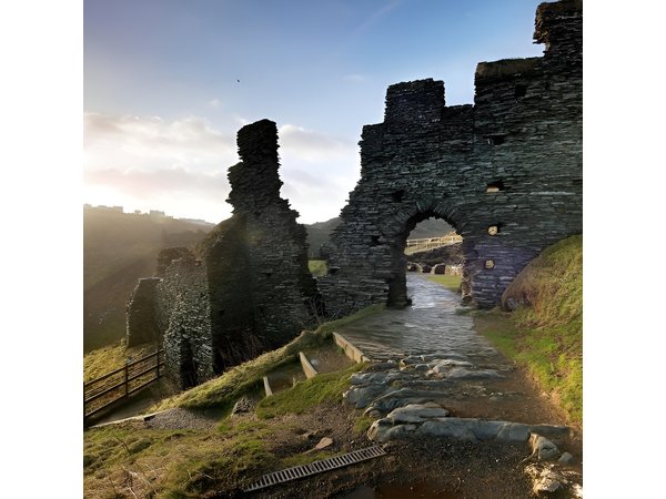 2-Day Tour of King Arthur's Cornwall in Tintagel, Boscastle and Dartmoor from Glastonbury