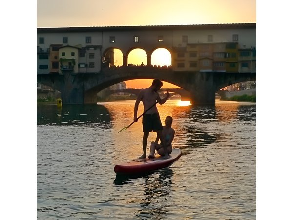 SUP at Ponte Vecchio with a Floating Drink - Florence Paddleboarding