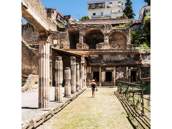 Herculaneum Skip-the-Line Guided Exevutive Tour From Naples