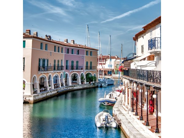 Saint-Tropez & Port Grimaud Day Trip with Optional Boat Cruise from Nice