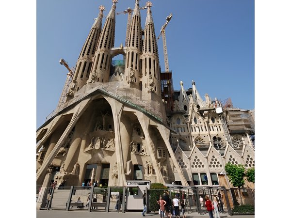 Barcelona Full-Day Sightseeing Private Tour