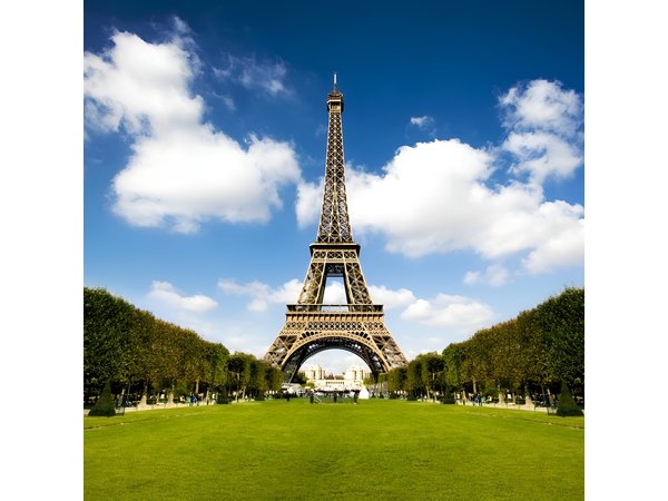 Full-Day Self-Guided Paris Tour from London by Eurostar with Seine River Cruise