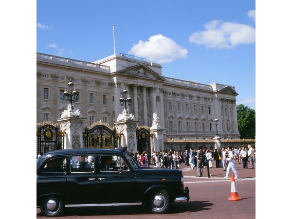 London Private Black Cab Tour: 2 hour highlights/hotel pick-up