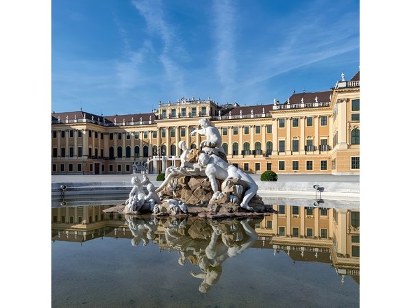 Full-Day Vienna Private Tour from Prague