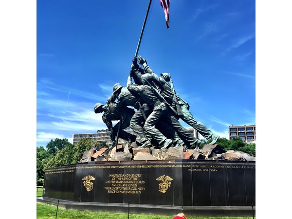 Washington DC City Guided Tour in Private Luxury Vehicle