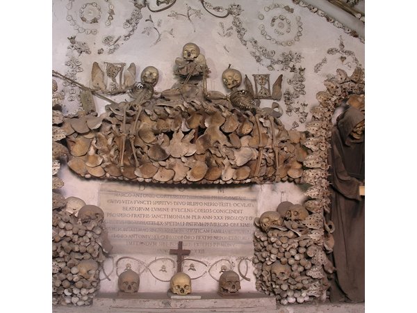 Rome:Capuchin Crypts And Museum Private Tour