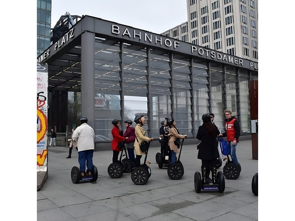 2-H Segway Sightseeing Tour Berlin