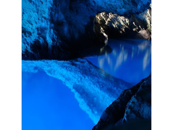 Private Tour: Blue Cave and Hvar from Split