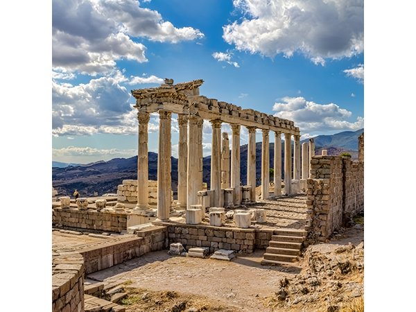 2-Days Gallipoli Troy Pergamon Acropolis Tour From Istanbul to Kusadasi