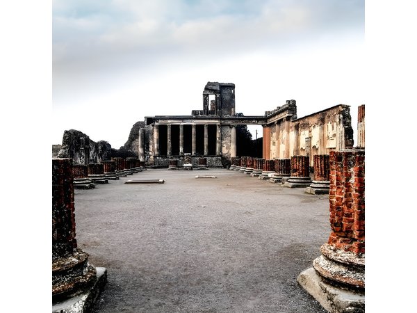 Private Tour Rome to Pompeii in private vehicle