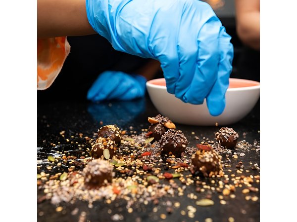 Praliné Rocher Chocolate making class in Paris (collective)