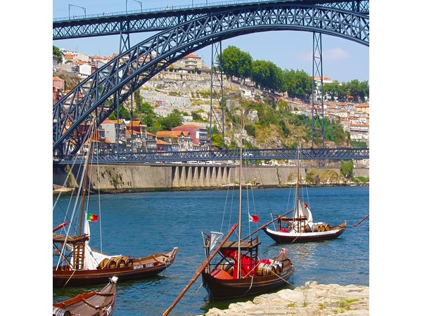 Private tour of Portugal 5 days from Lisbon