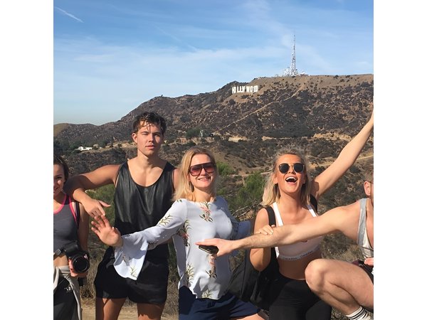 Los Angeles Luxury Private Tour For Up To 7 Passengers