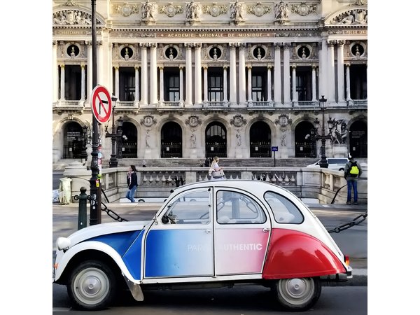 Paris - Vintage 2CV car guided tour + Cruise on the Seine