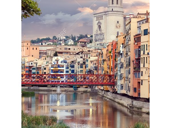 Private Girona and Costa Brava Tour from Barcelona