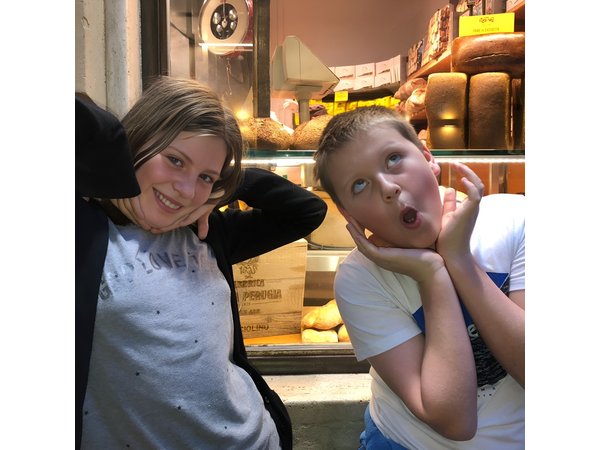 Rome Night Tour for Kids & Families With Gelato Pizza & Must-See Sites Lit Up