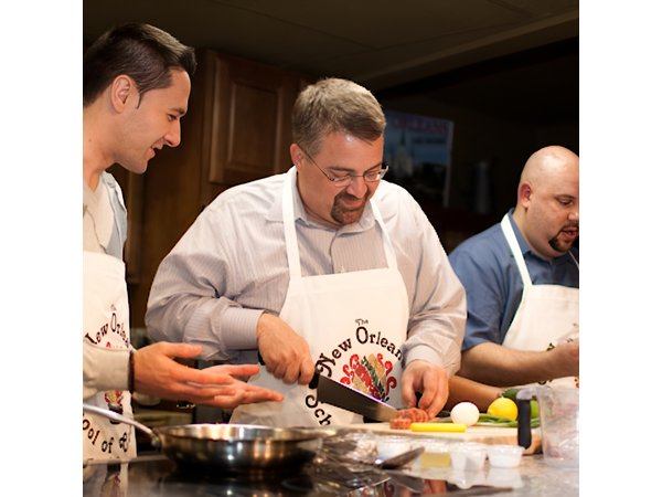 New Orleans Cooking Class and Cocktail Walking Tour