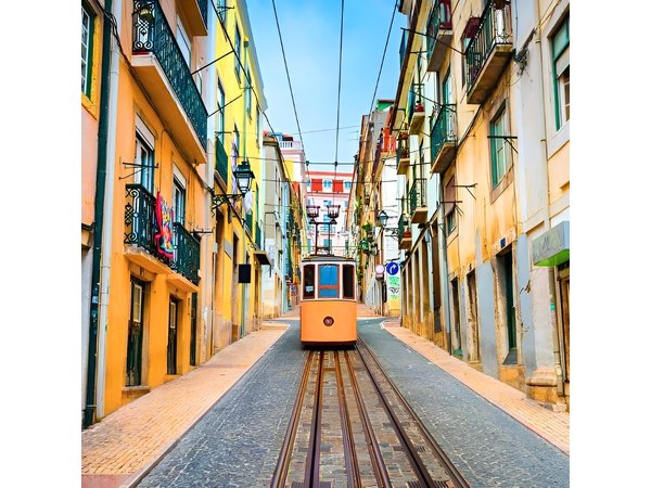 Private tour Portugal 3 days from Lisbon