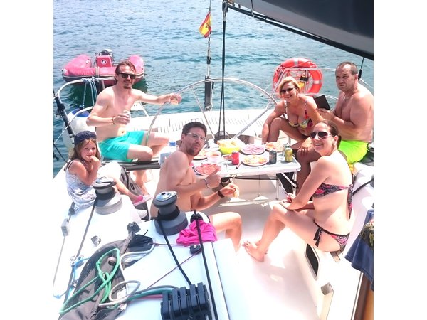 San Sebastian Private Sailing at La Concha Beach & Pasai Donibane