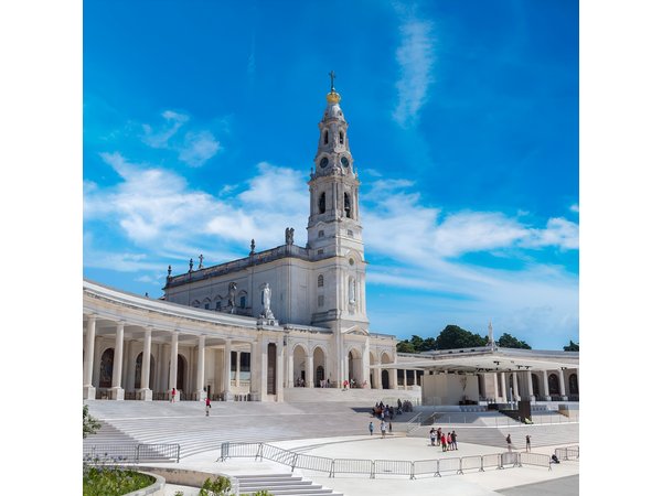 Discover Fátima: Private Pilgrimage Tour from Lisbon