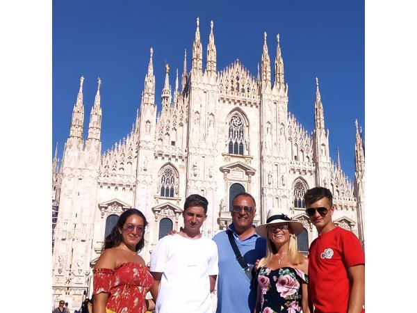 Milan Must-See Sites Guided Tour with Skip-the Line Tickets to Duomo & Cathedral