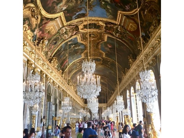 Versailles Palace & Marie-Antoinette's Estate Full Day Private Tour from Paris