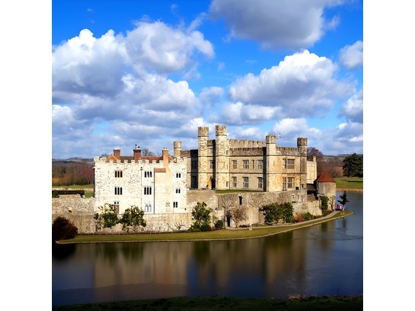 Leeds Castle, Canterbury, Dover & Greenwich Cruise from London