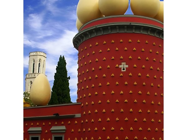Dalí 2 Museums, Figueres and House of Portlligat small group from Girona