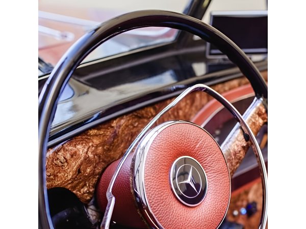 Vintage Cars Prague - Grand City Tour 150min / 1-6 pers. 2,5hrs