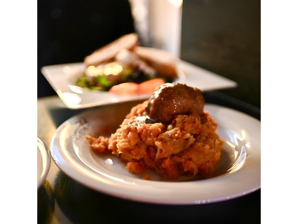 Amsterdam Private Food Tour +10 Classic Tastings in Jordaan Area