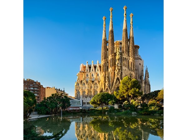 Private and customizable Barcelona Half-Day Tour