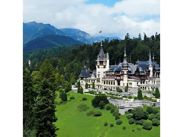 Dracula's Castle, Peles Castle and Brasov - Private Day Trip from Bucharest
