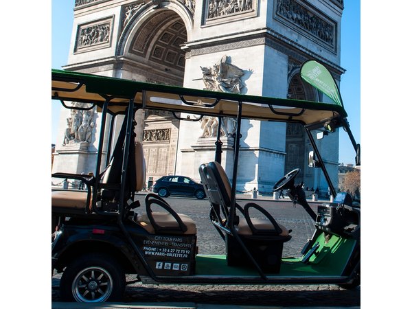 Discover Paris in electric golf carts