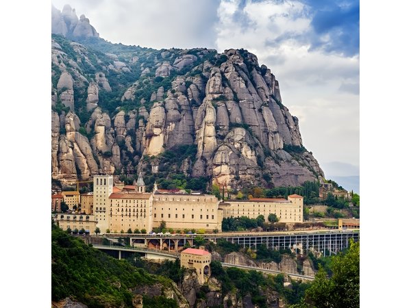 Private Day Trip from Barcelona to Montserrat