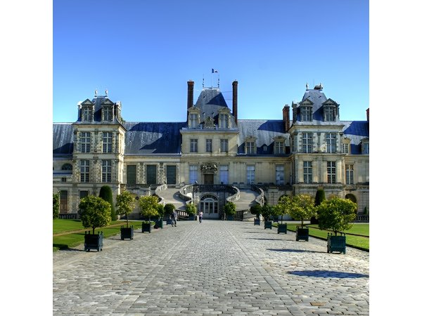 Fontainebleau Castle - Transportation Private Trip
