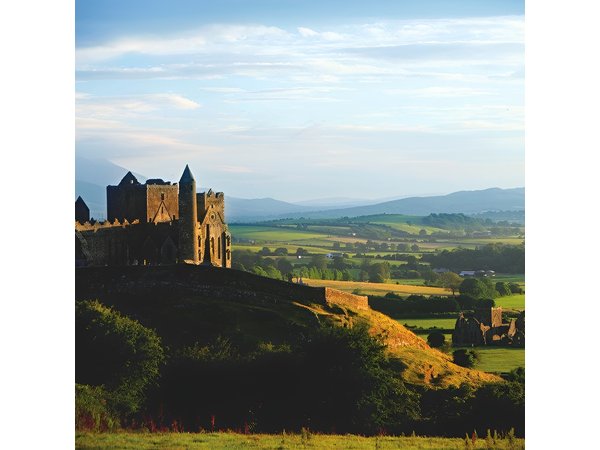 2-Day Southern Ireland Tour from Dublin:Including Blarney and Cliffs of Moher